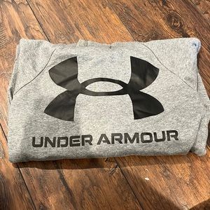 Boys grey under armor sweatshirt